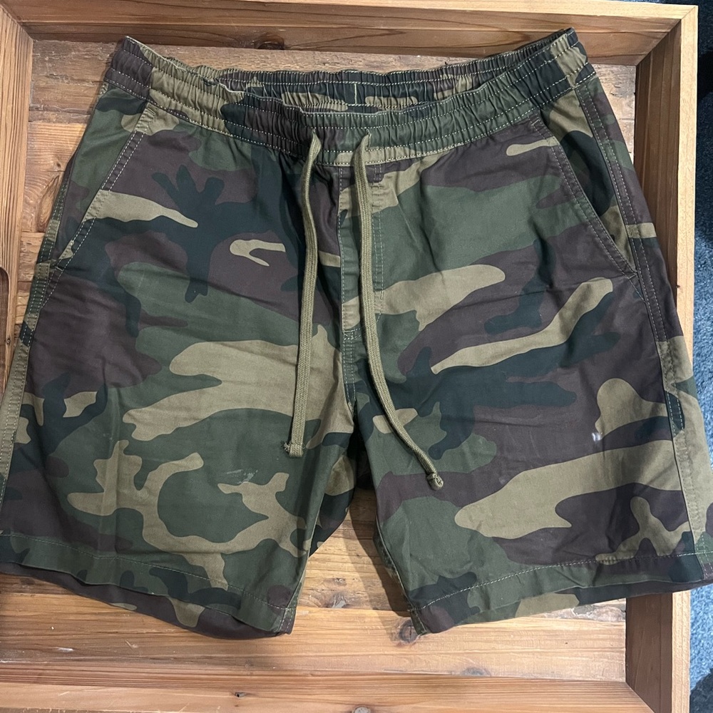 Vans men’s Range 18” shorts camo